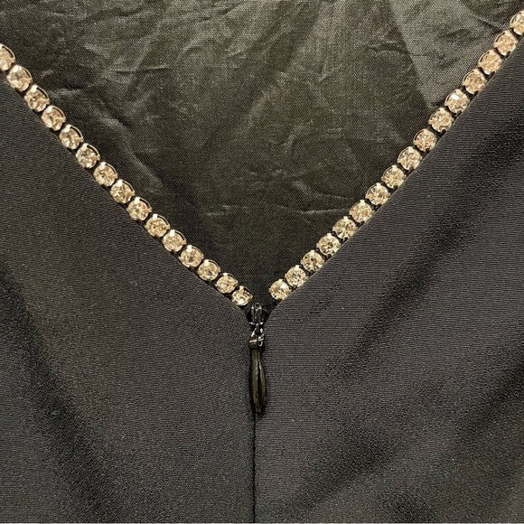 Jones New York Evening Form fitting Rhinestone Embellished Black Maxi Dress Sz 6 - Picture 5 of 12